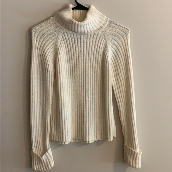 Sweater - Picture 7 of 7